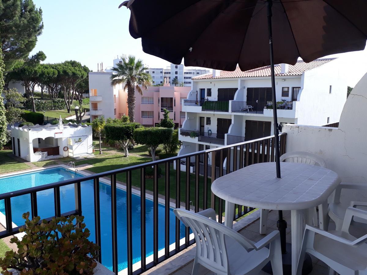 Apartamento Mouramar- Garagem, Piscina & Wifi *